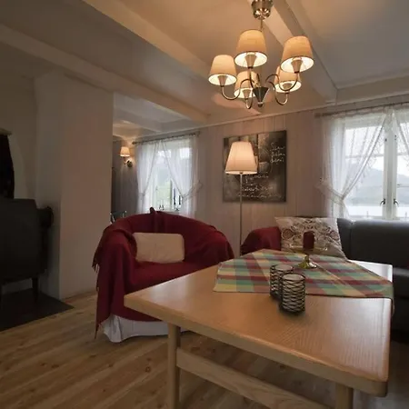 Edvinstua Solbakken * Fevåg